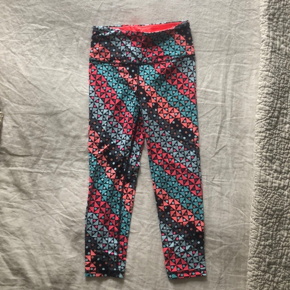 VS multi colored capri leggings - Picture 1 of 1